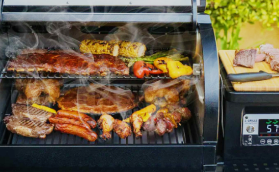 中国烤炉50年免费换机：金融玩法降维打击传统出海