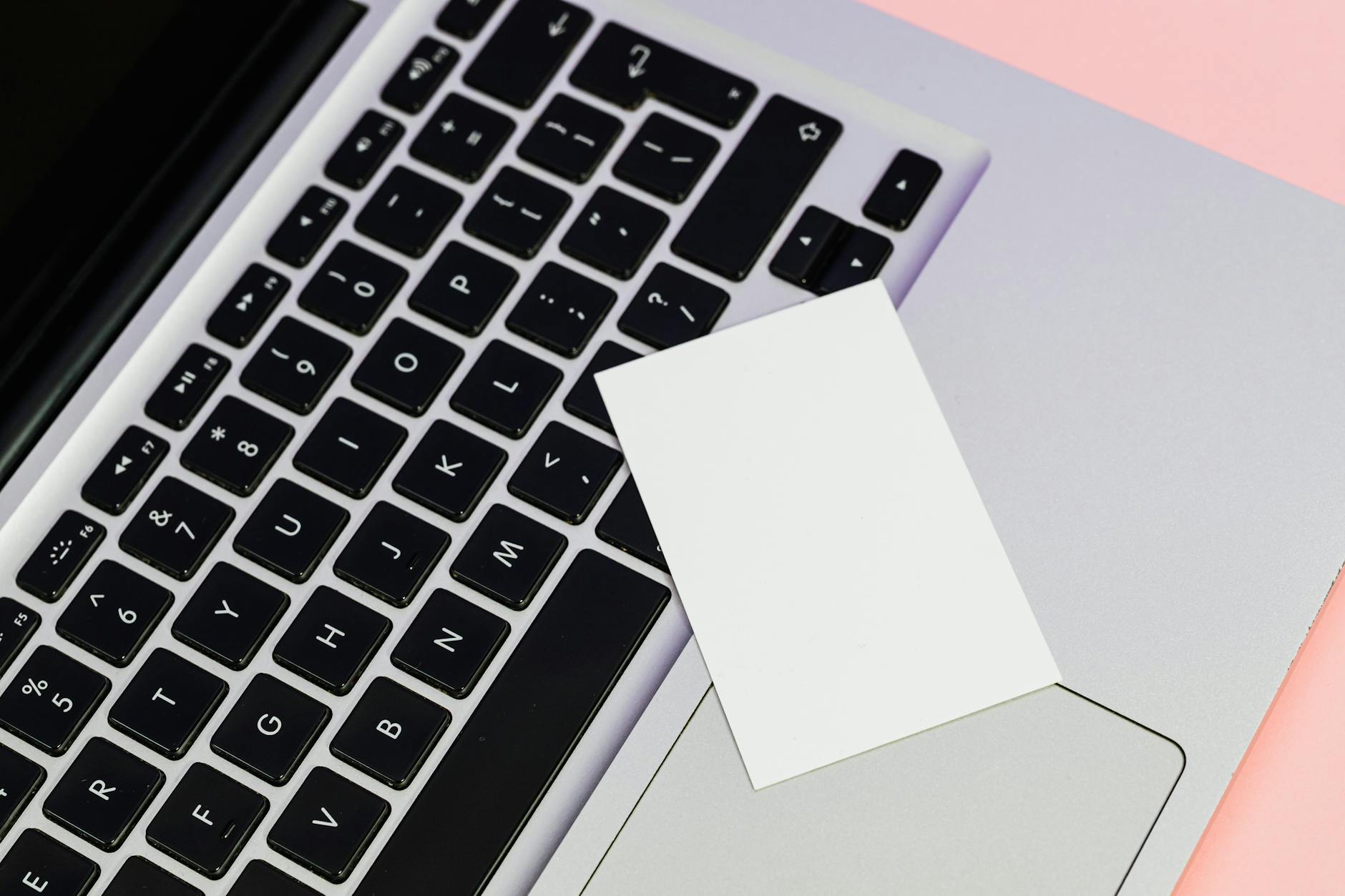 低竞争品类评分表模板展示在电脑上