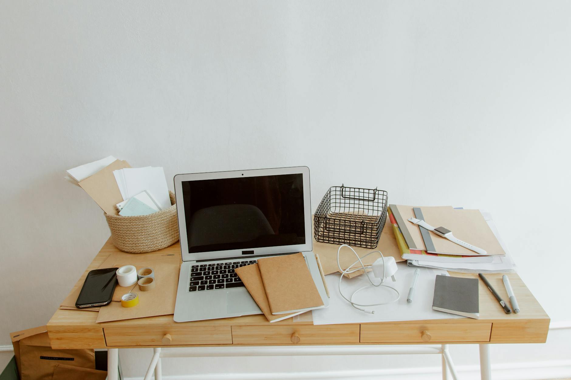 适合内容展示的跨境商品拍摄与陈列场景