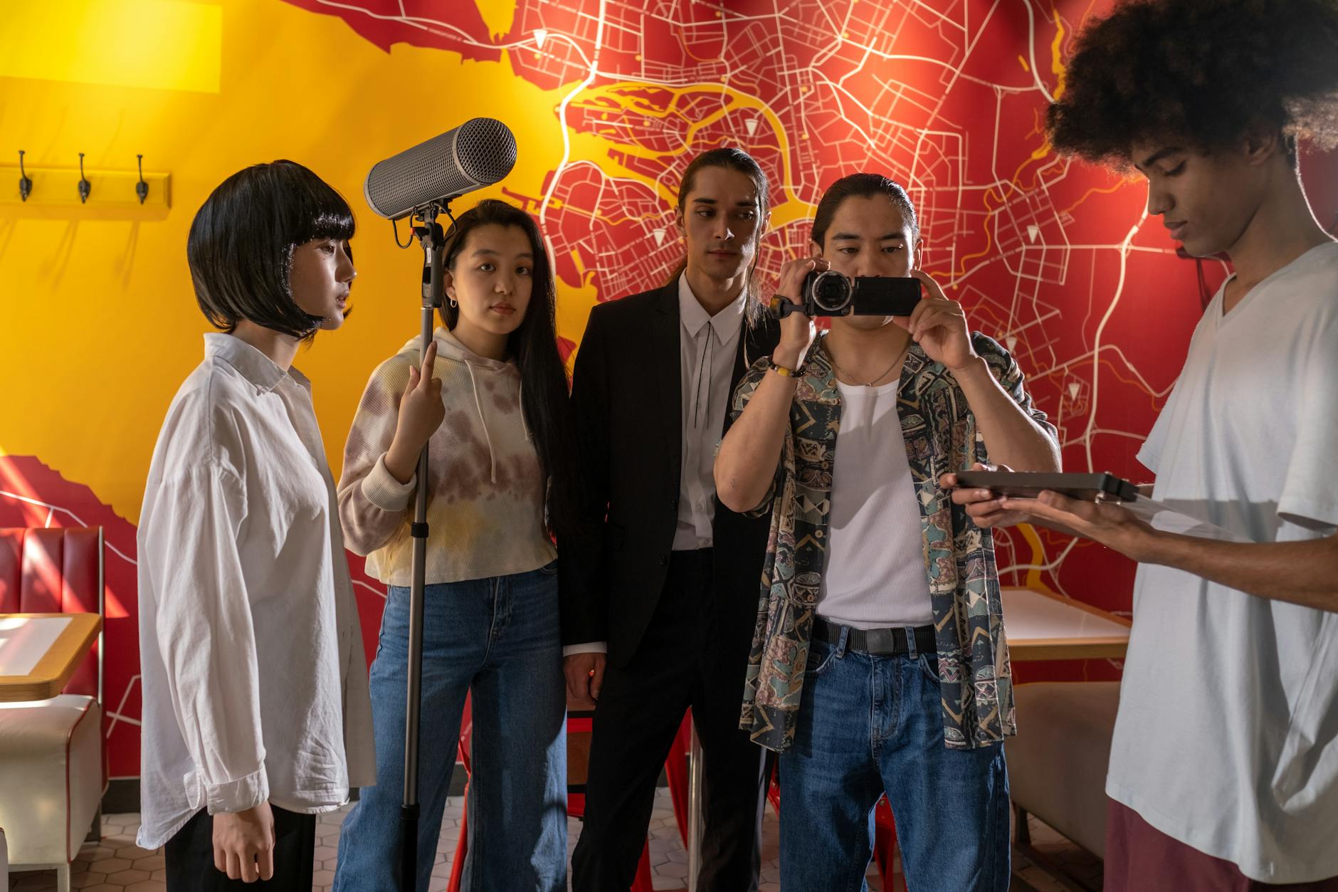 达人内容共创SCORE五步流程图与脚本协作场景