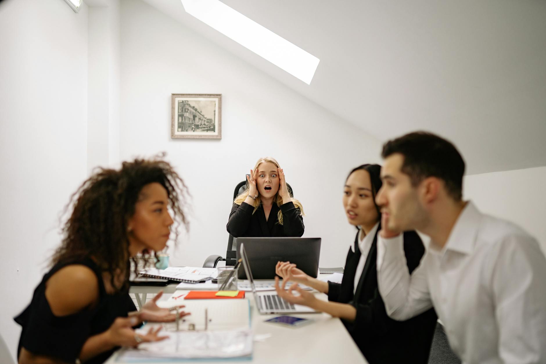 电商团队讨论文案转化低的常见问题和优化方向